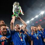 Euro 2024 dijanjikan akan menjadi acara seru dan berkesan bagi para penggemar sepak bola di seluruh dunia. Dari sejarah turnamen yang kaya hingga tim dan pemain yang harus ditonton, selalu ada sesuatu yang bisa dinikmati semua orang.