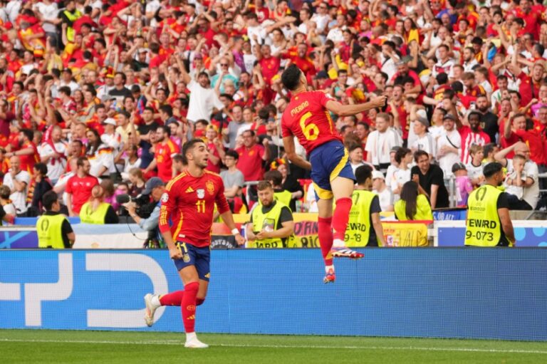 Spanyol Capai Semifinal EURO