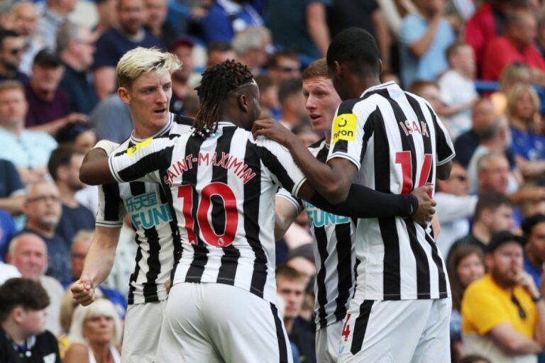 Penggemar Newcastle United di mana NUFC finis di Liga Premier